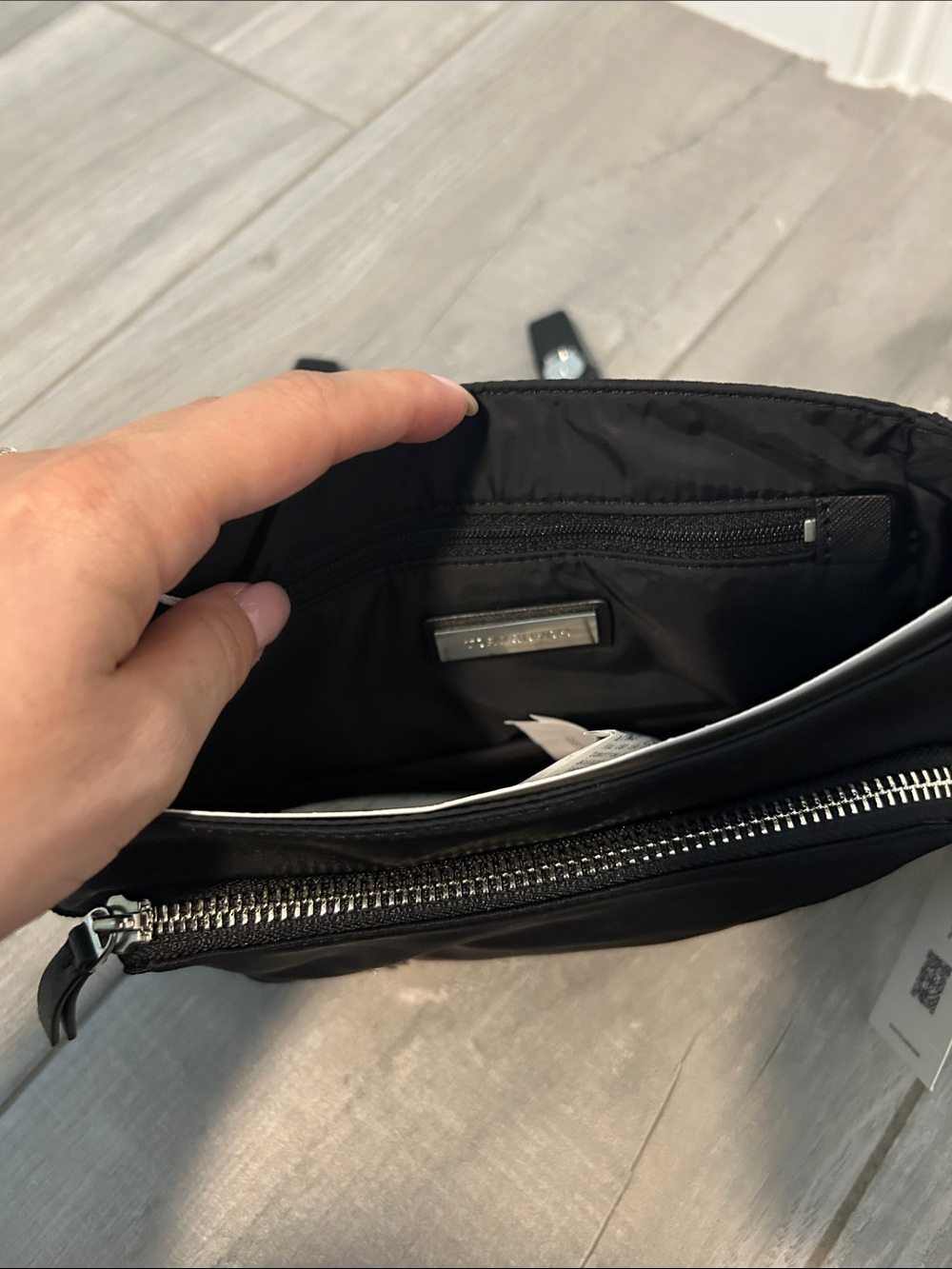 Tory Burch Black Nylon Messenger Bag with Logo Hardware - Picture 4 of 5